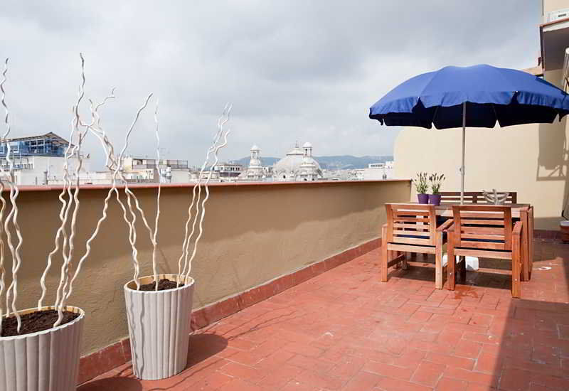 Rent Top Apartments Near Plaza De Catalunya Barcelona Ngoại thất bức ảnh
