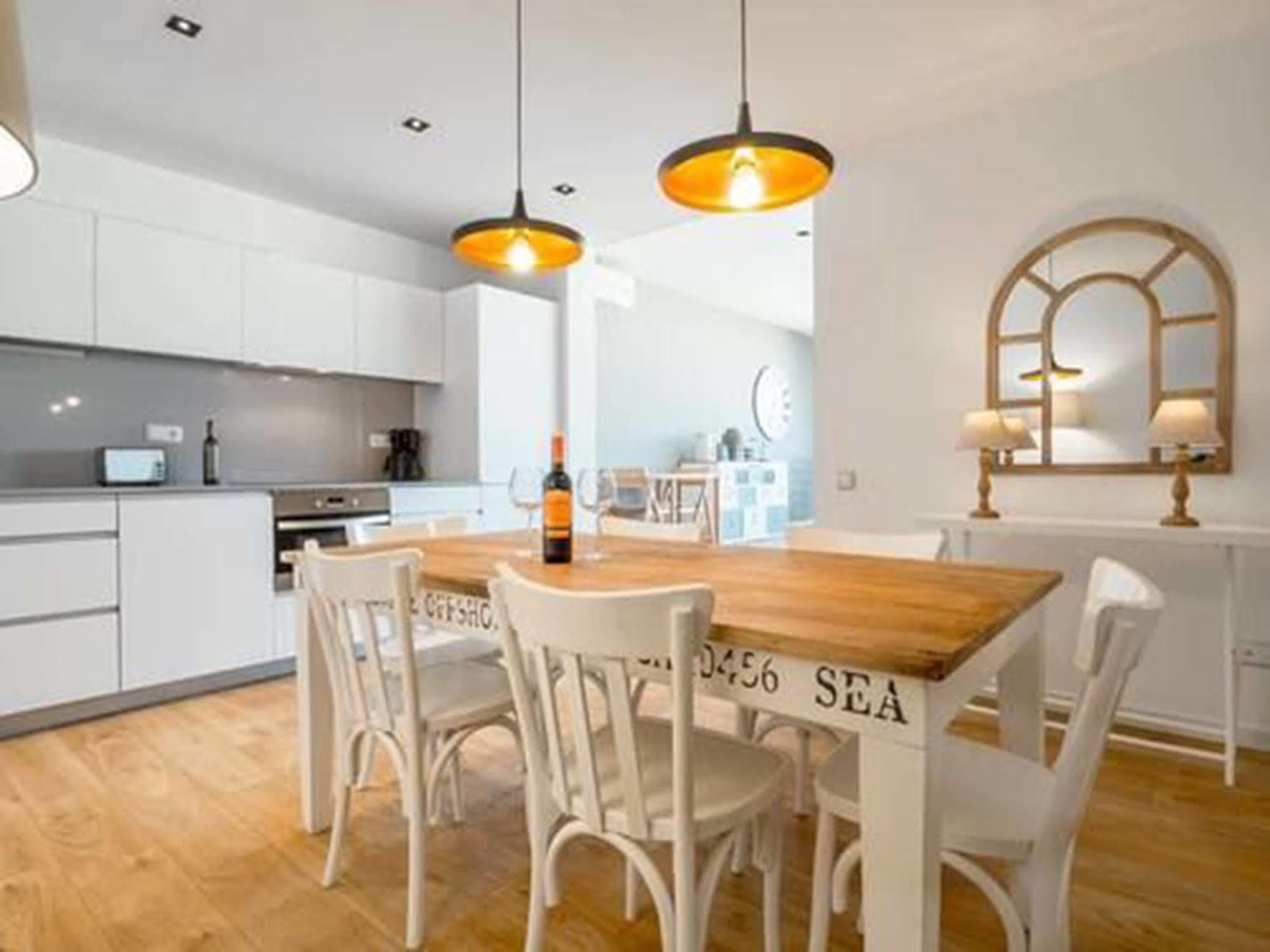 Rent Top Apartments Near Plaza De Catalunya Barcelona Ngoại thất bức ảnh