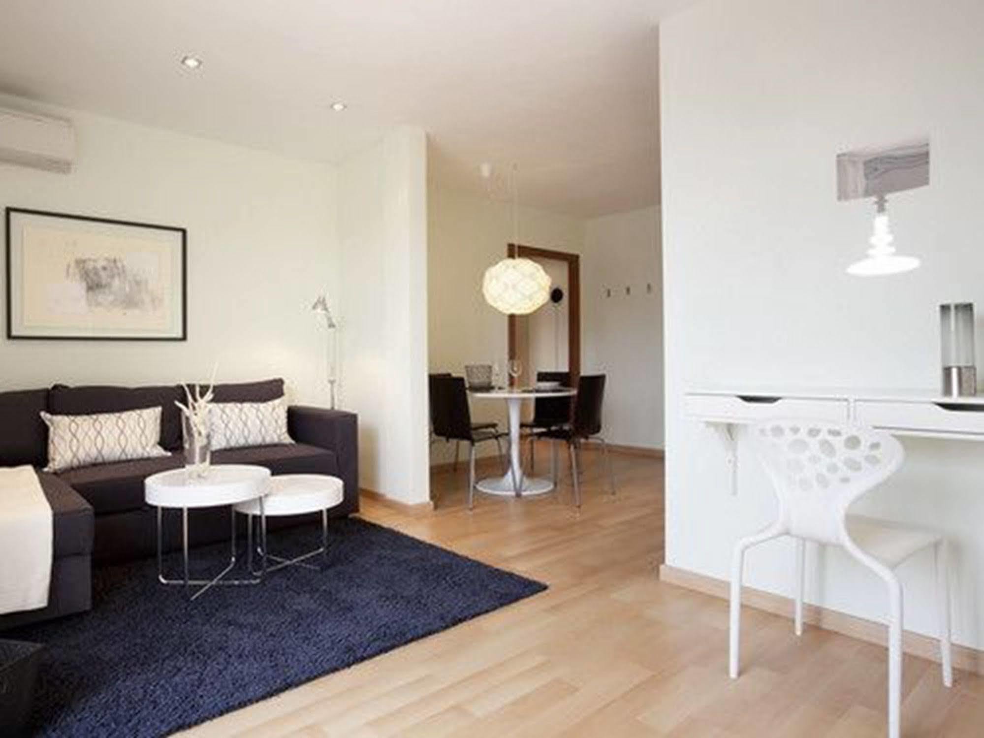 Rent Top Apartments Near Plaza De Catalunya Barcelona Ngoại thất bức ảnh