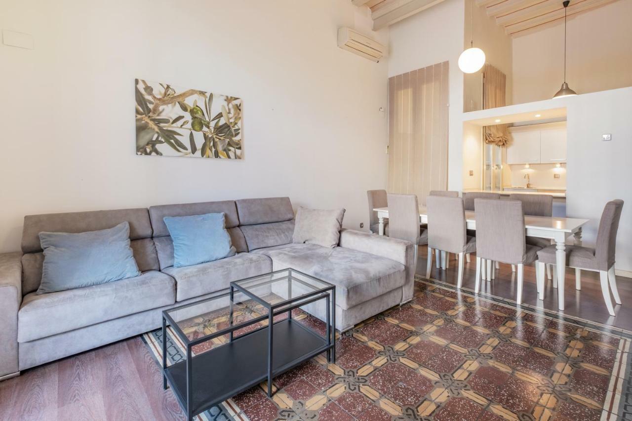 Rent Top Apartments Near Plaza De Catalunya Barcelona Ngoại thất bức ảnh